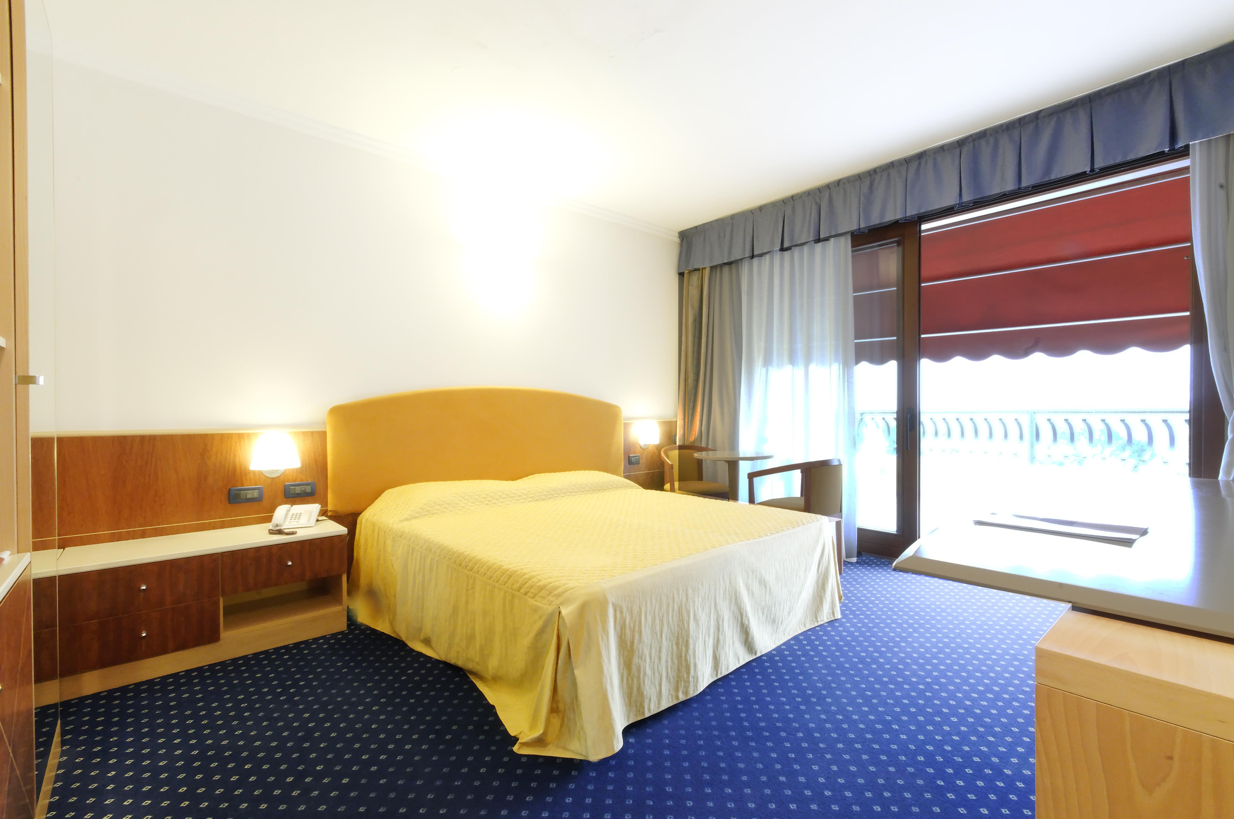 Eurocongressi Hotel Кавайон-Веронезе Экстерьер фото