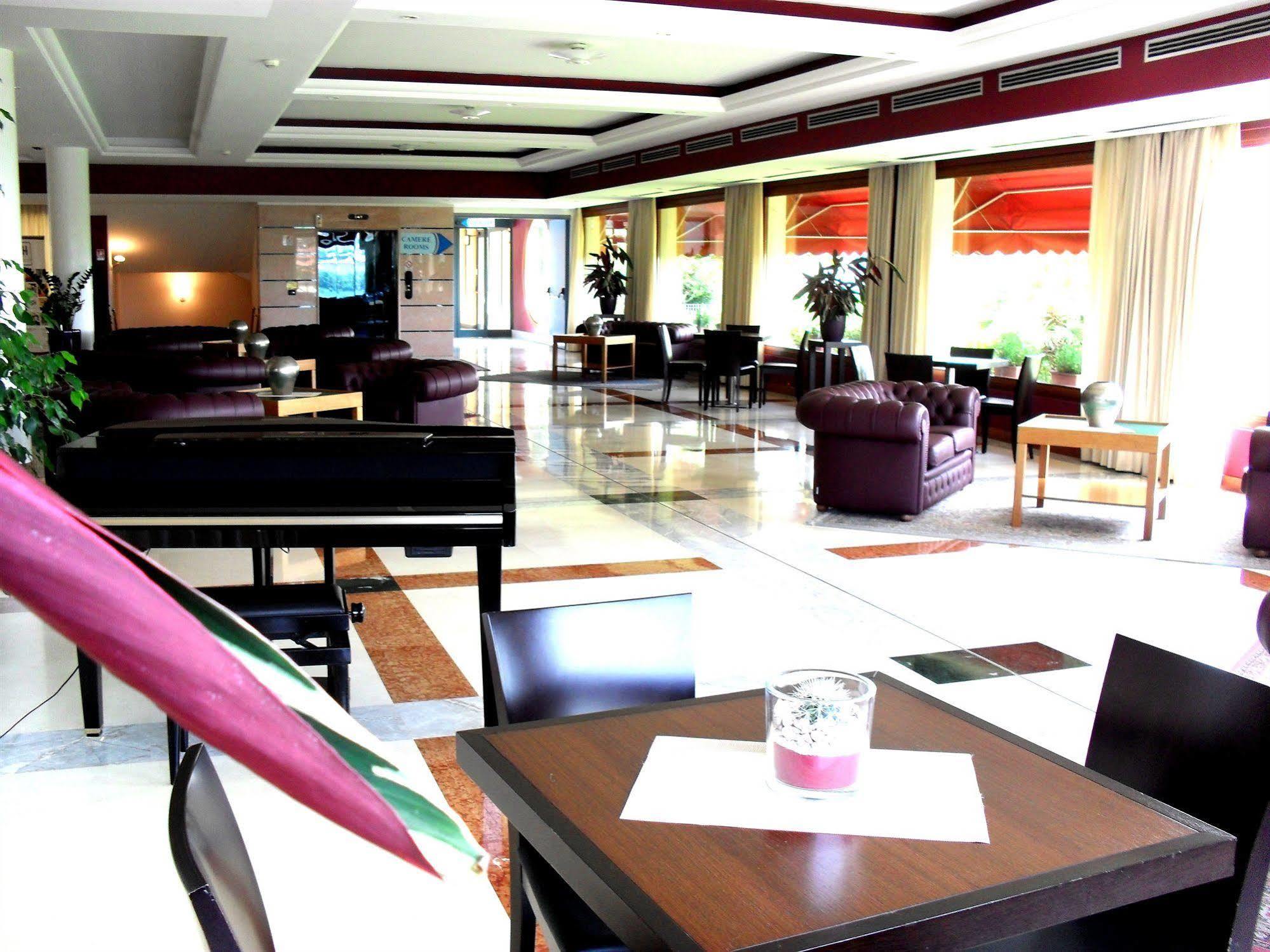 Eurocongressi Hotel Кавайон-Веронезе Экстерьер фото